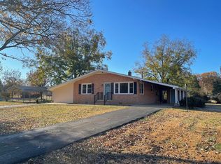 6433 Buggs Island Rd, Boydton, VA 23917
