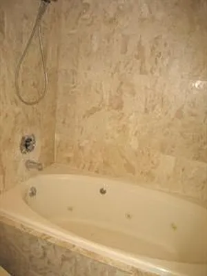 Rented by Mallan Real Estate Inc | media 37