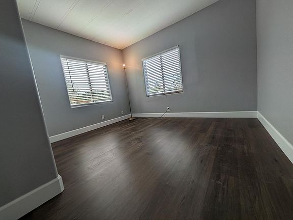 4th image of 4859 Vista Flora Way