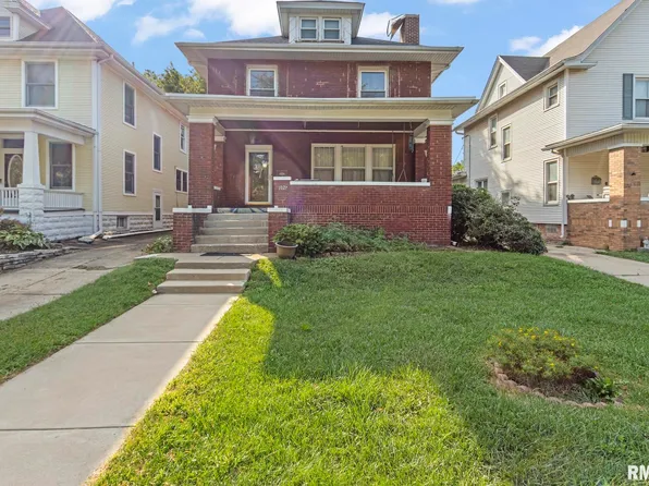 1027 N Institute Pl, Peoria, IL 61606
