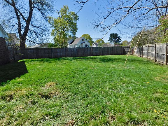 4th image of 3108 Oakdale Pkwy