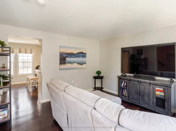 3025 22nd St S, Arlington, VA 22204