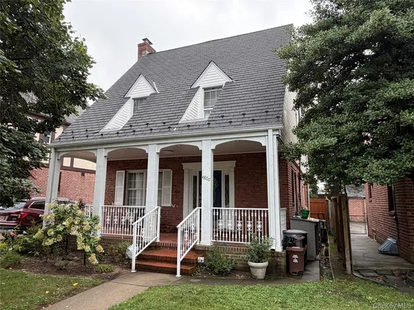 4806 215th Street, Oakland Gardens, NY 11364