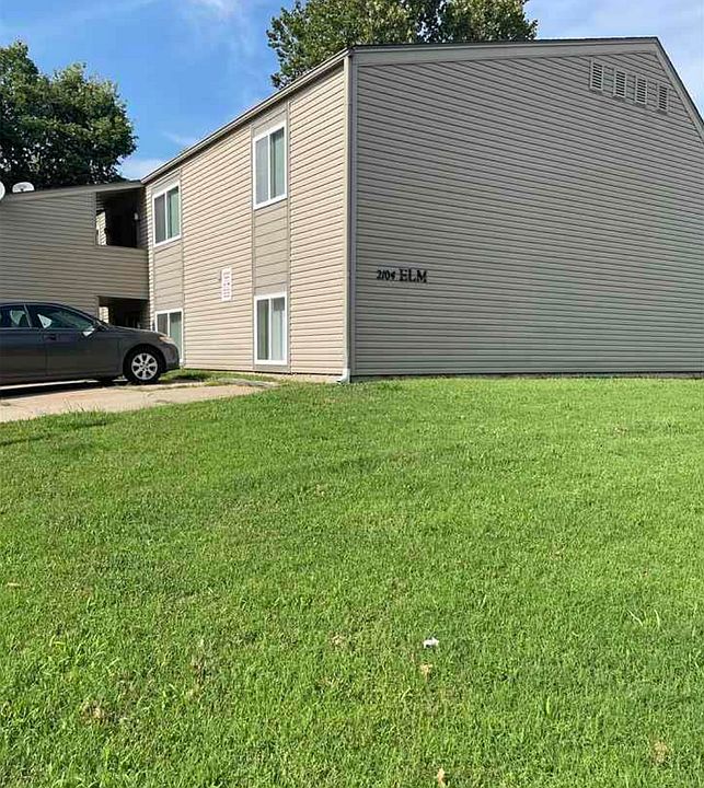 1st image of 2104 Elm Ln APT 4