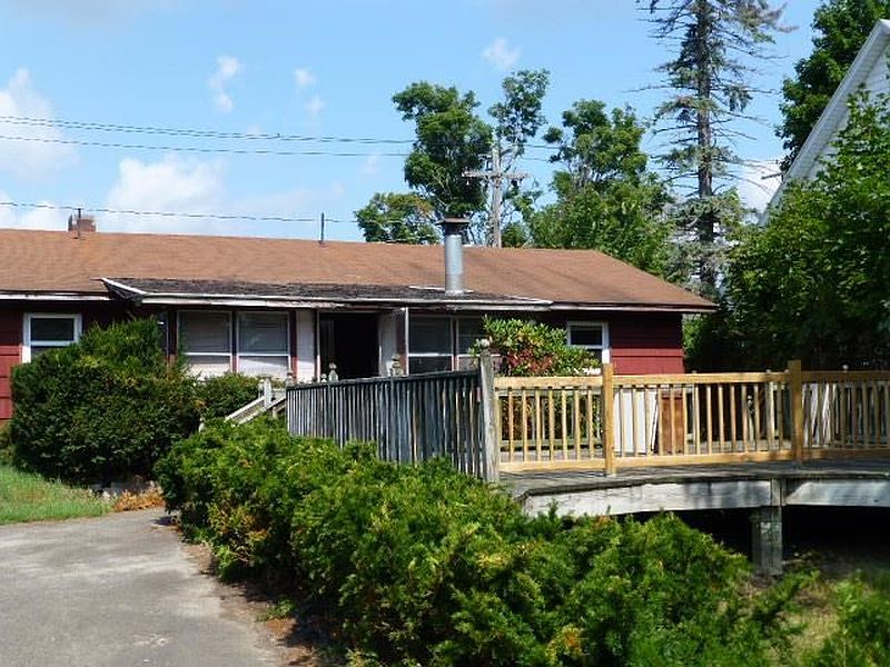 3rd image of 287 MOHAWK Drive