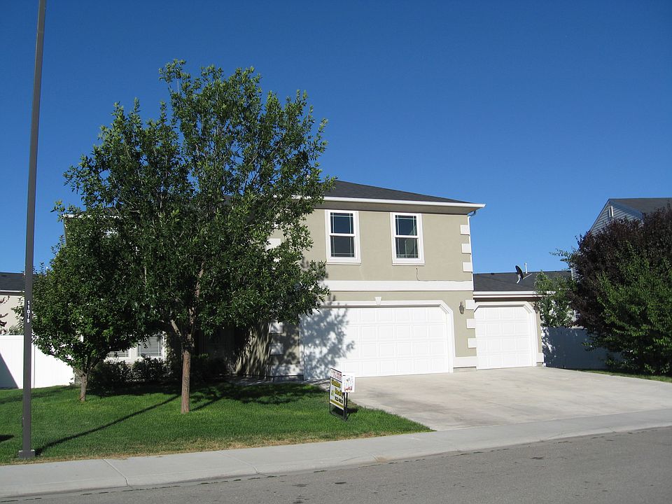 1st image of 1224 N Creek Dr