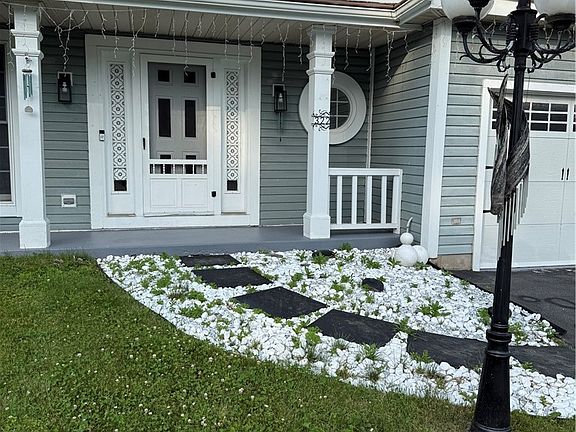 3rd image of 322 Garfield Ave