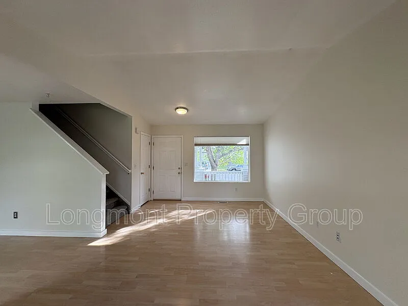 3 bed, 2.5 bath, $2,500 — Photo 3