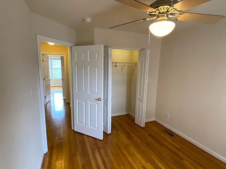 1512 W Cary St — Photo 36
