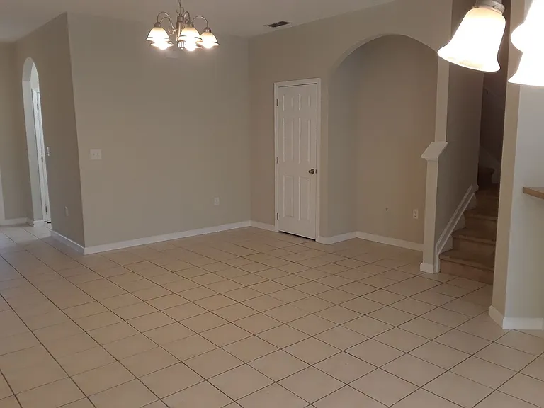 2533 Old Kent Cir — Photo 7