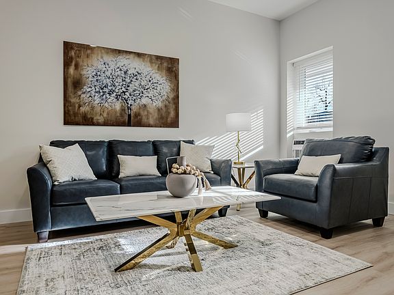 2nd image of 1104 Main St #10