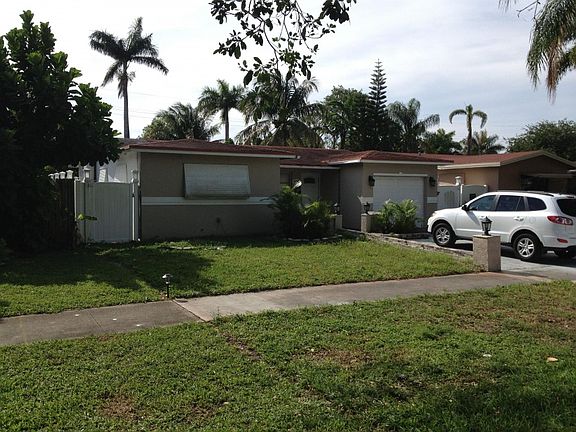 3rd image of 1800 N 40th Ave
