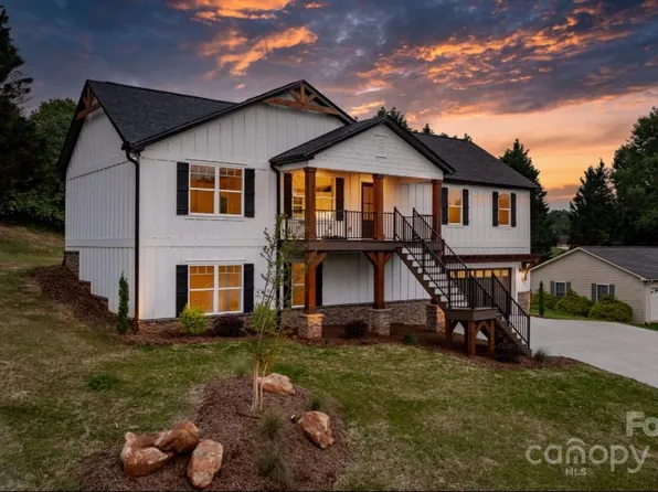 2205 Old West Rd, Hudson, NC 28638