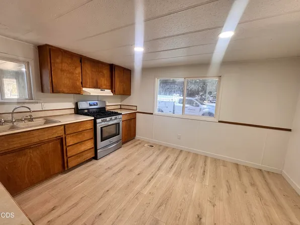 5602 Denver Ave Unit 4, Klamath Falls, OR 97603