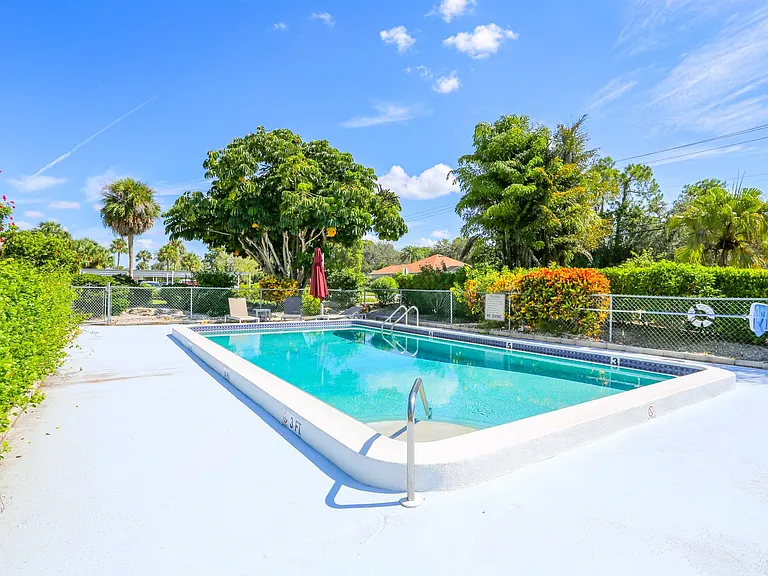 221 Cypress Way E #201 — Photo 1