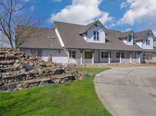 25271 N Cherokee Ln, Acampo, CA 95220