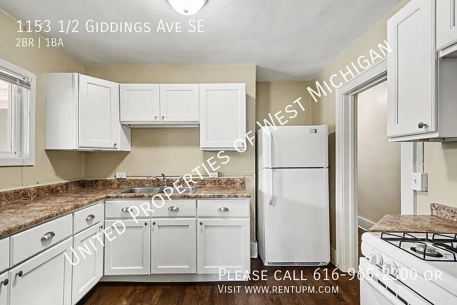1153 1/2 Giddings Ave SE