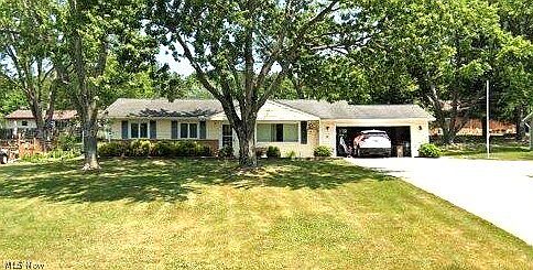 1st image of 8455 Royalhaven Dr
