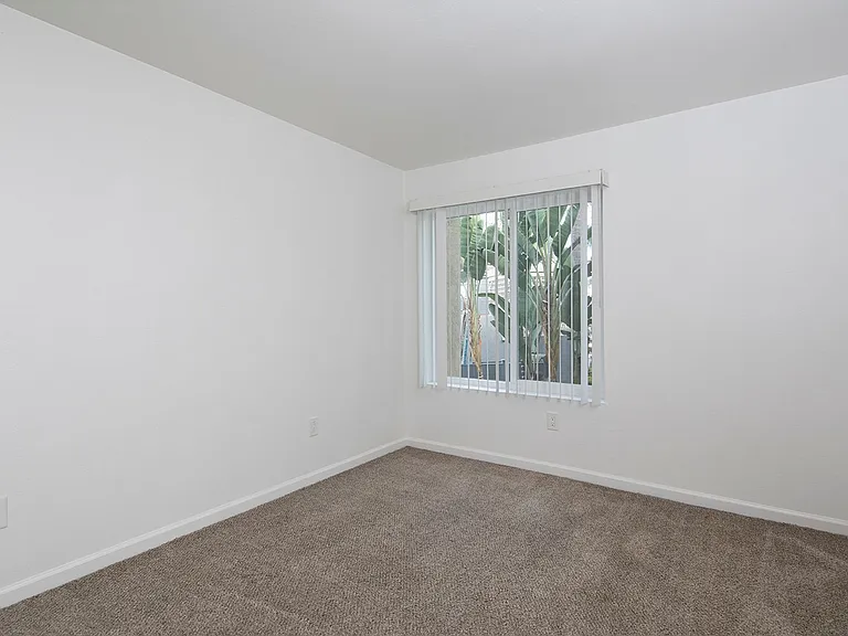 Mission Pacific Apartments — Photo 80