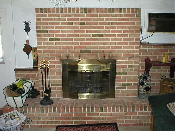 4th image of 520 Michele Ln
