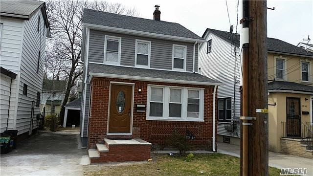 1st image of 11542 201st St