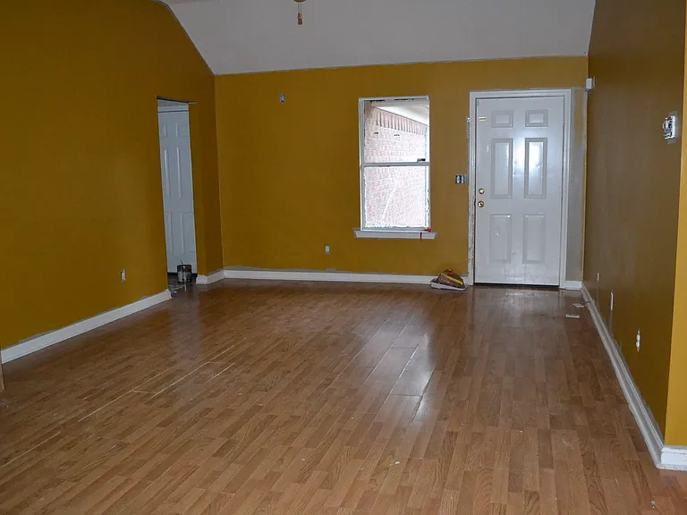 6442 Palace View Ln — Photo 4