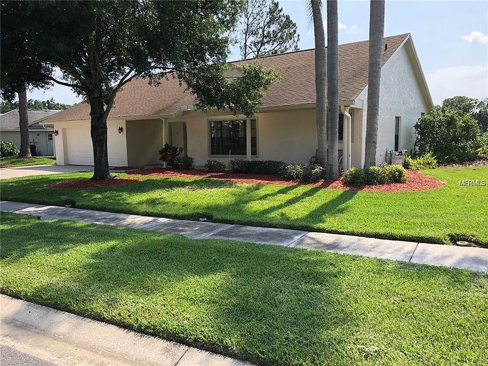 1st image of 380 Hedgerow Ln