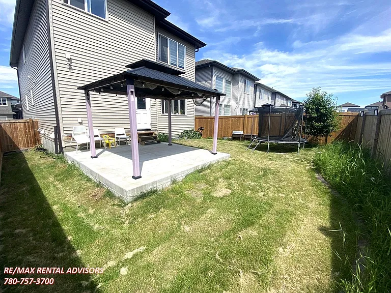 2443 15th Ave NW #UPPER — Photo 32