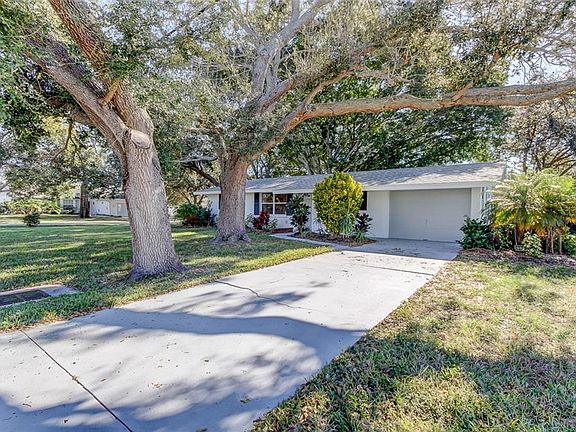 4th image of 130 Seminole Dr