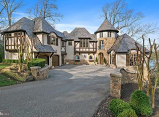 1716 Severn Forest Dr, Annapolis, MD 21401