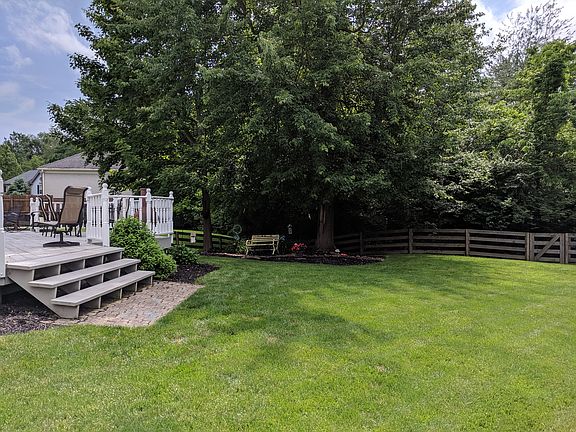 4th image of 4481 Chestnut Creek Dr