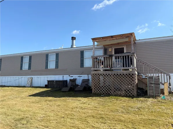 516 Hill St, Mount Pleasant, PA 15666