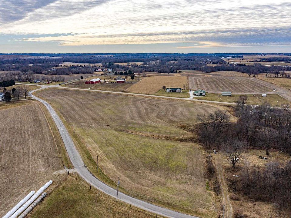 2nd image of 14020 W Rockhill Rd