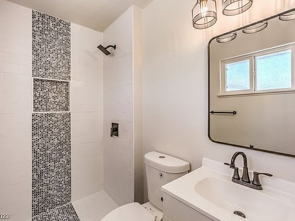 5th image of 6121 Borden Cir