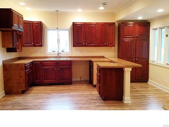 2nd image of 6616 Schuyler Dr
