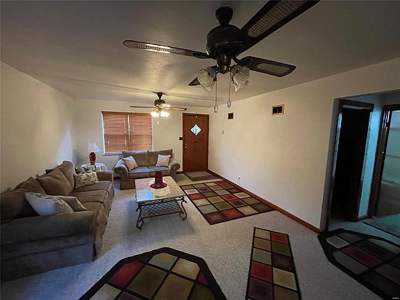 2nd image of 3639 California Ave