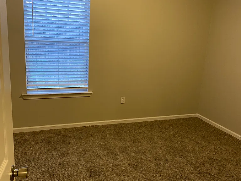 1307 Shirewood Ct — Photo 8