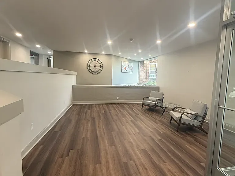 45 Maple St — Photo 2