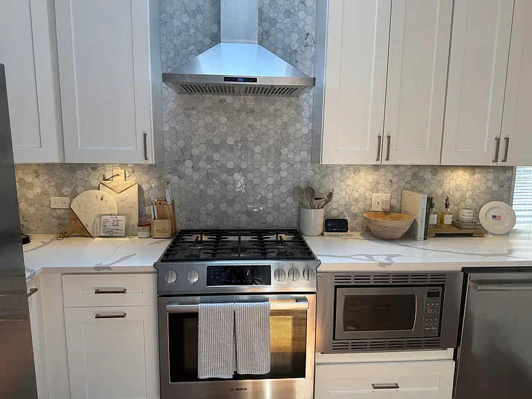 1529 N Bosworth Ave #3 — Photo 12