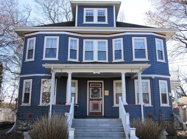 55 Warren Rd