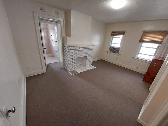 5th image of 13727 Holly Ave #2