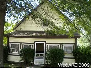 351 E Cherry St photo 1