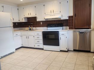83 Elm St #3, Worcester, MA 01609