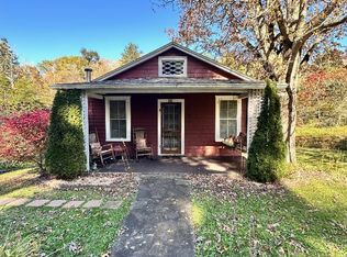 571 Dillard Rd, Highlands, NC 28741