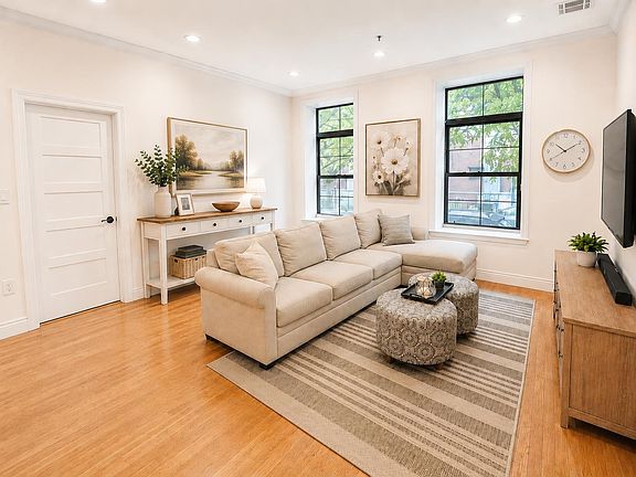 3rd image of 729 Madison St APT 1C