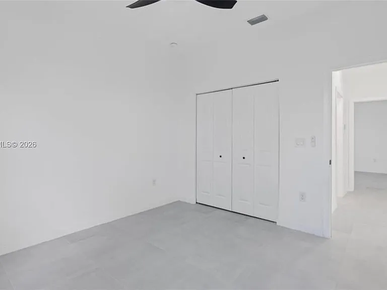 1006 Hamilton — Photo 19