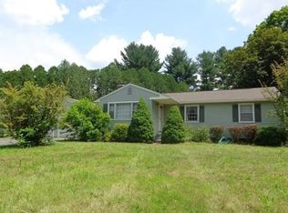6 Lanebrook Cir, Granby, MA 01033