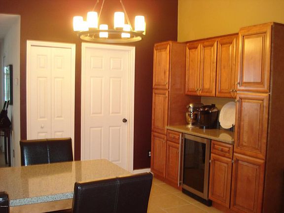 4th image of 1027 Homewood Ave