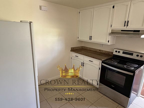 5th image of 606 Auburn St