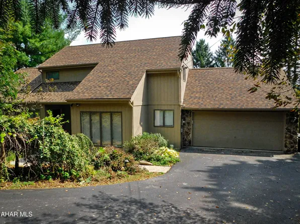 609 Beaumont Dr, Altoona, PA 16602